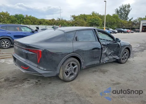 2025 Kia K4 Lx z USA, uszkodzony, nr VIN 3KPFT4DE3SE202582